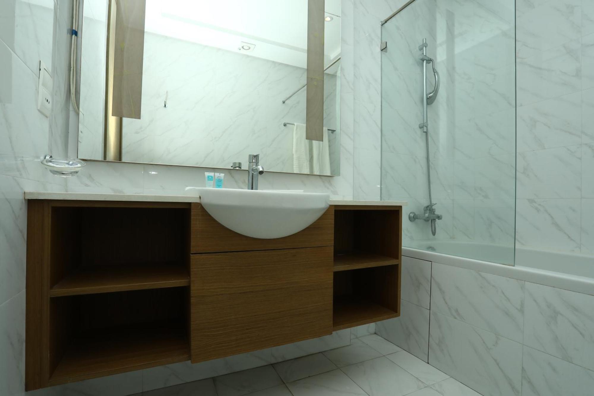 Landway Apartment *